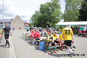 4. Gaudi-Turnier Hundsbach 30.05.2015 - Bild 96